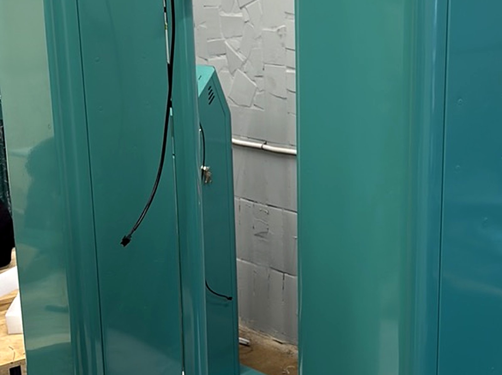 Detail of painted QS17 enclosure surface