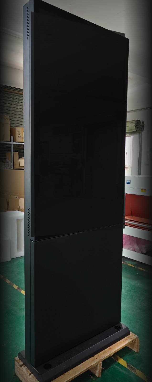 65″ Slim, real photo in production: screen off
