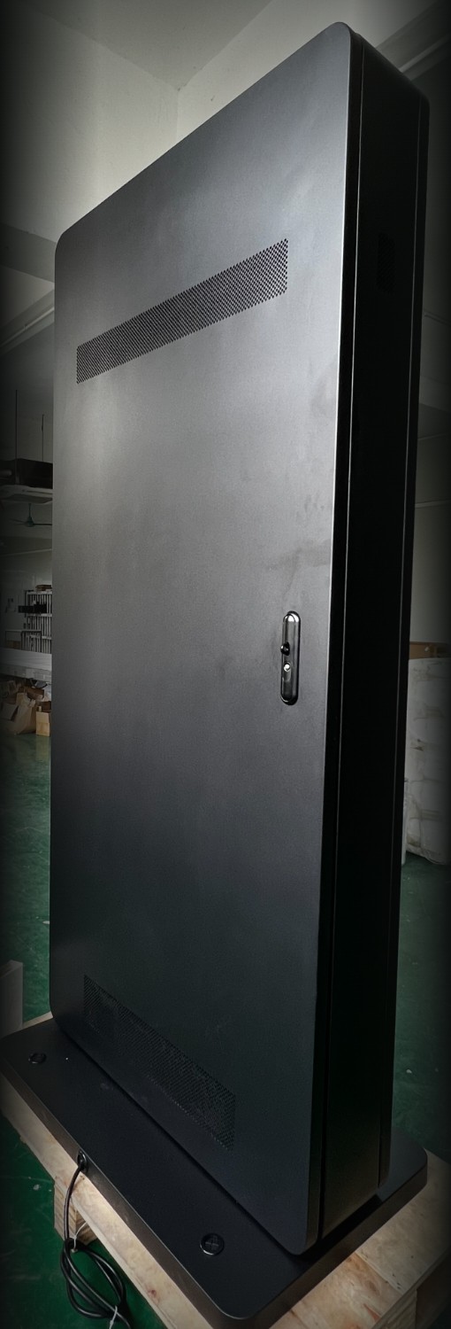 65″ Standard: enclosure ventilation strips and the service-door lock